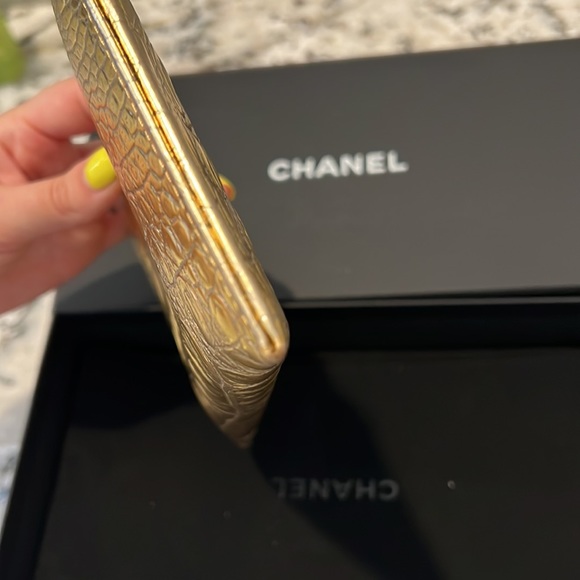 Chanel metallic embossed crocodile Wallet - Picture 8 of 10